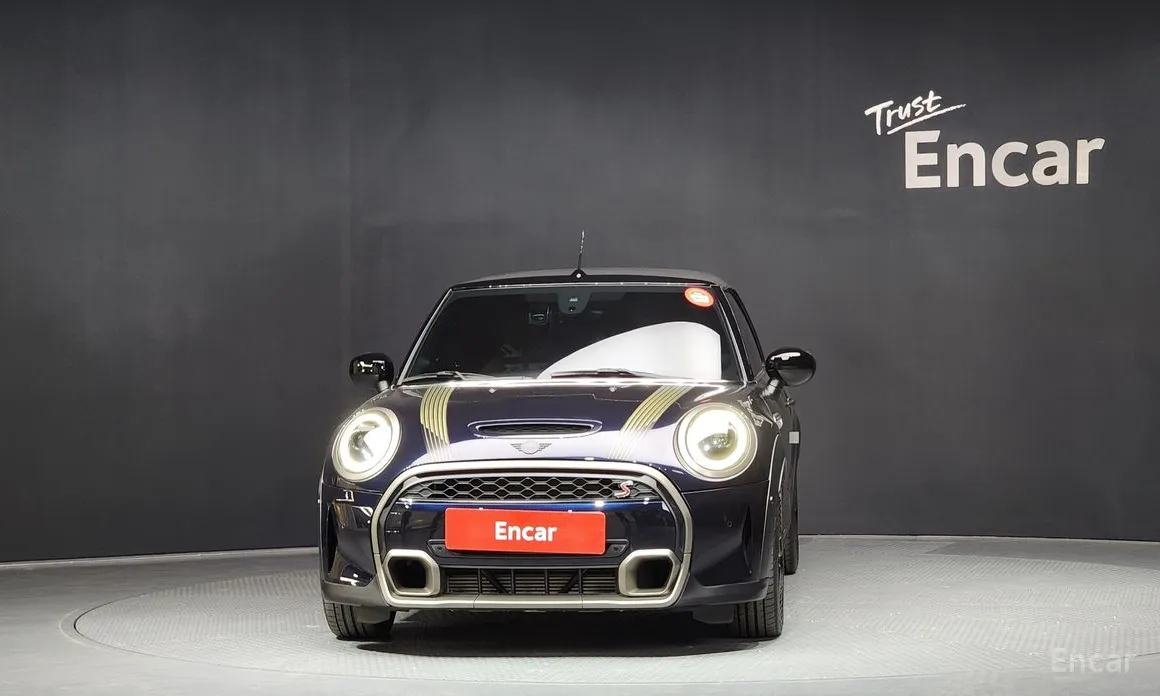 Фото 3 - Mini Cooper Convertible