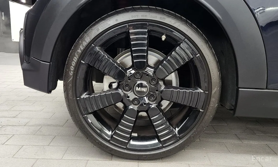 Фото 5 - Mini Cooper Convertible