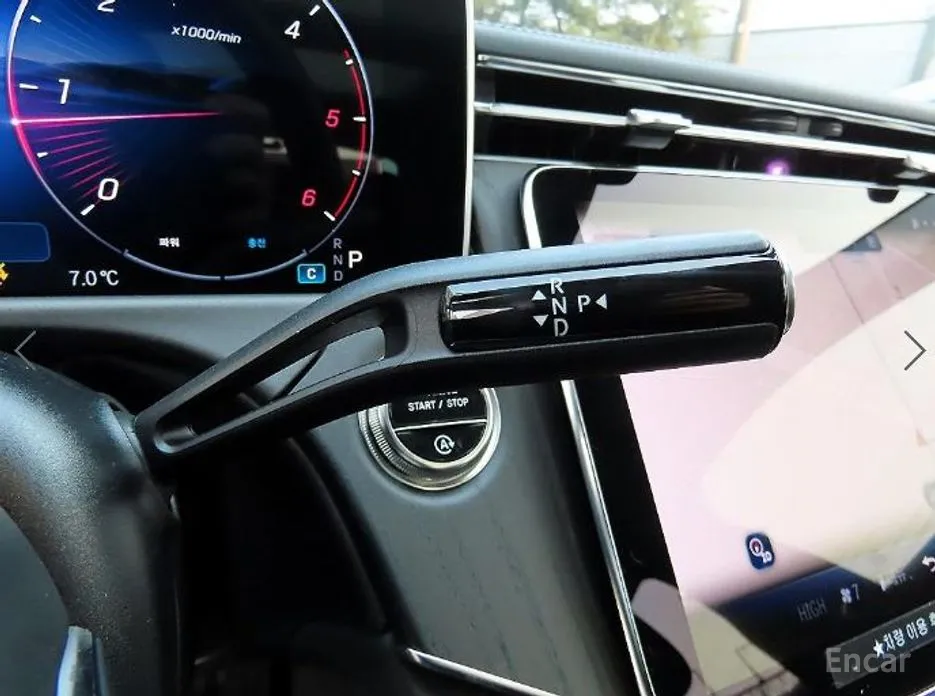 Фото 10 - Mercedes-Benz E-Class