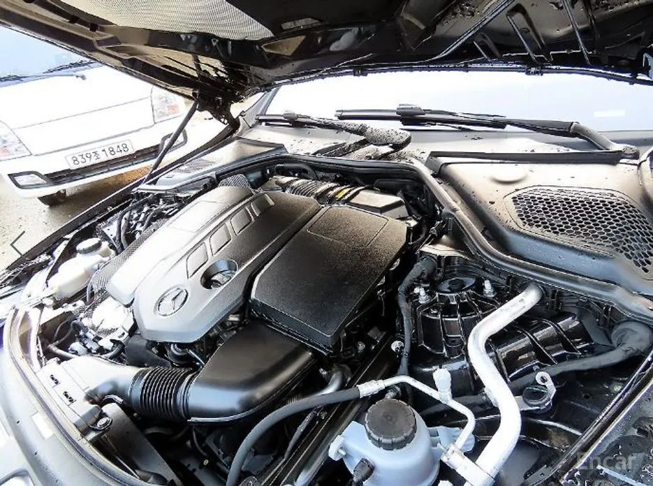 Фото 19 - Mercedes-Benz E-Class