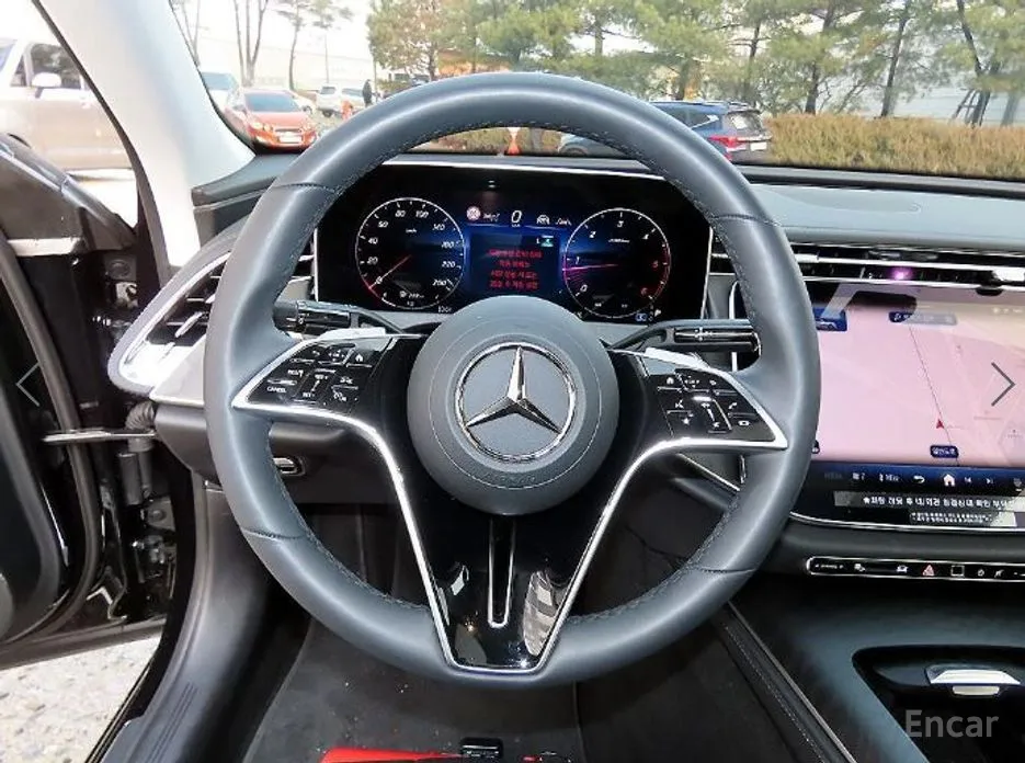 Фото 8 - Mercedes-Benz E-Class