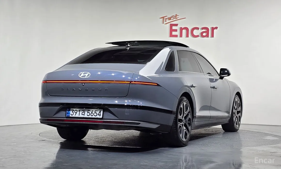 Фото 2 - Hyundai Grandeur