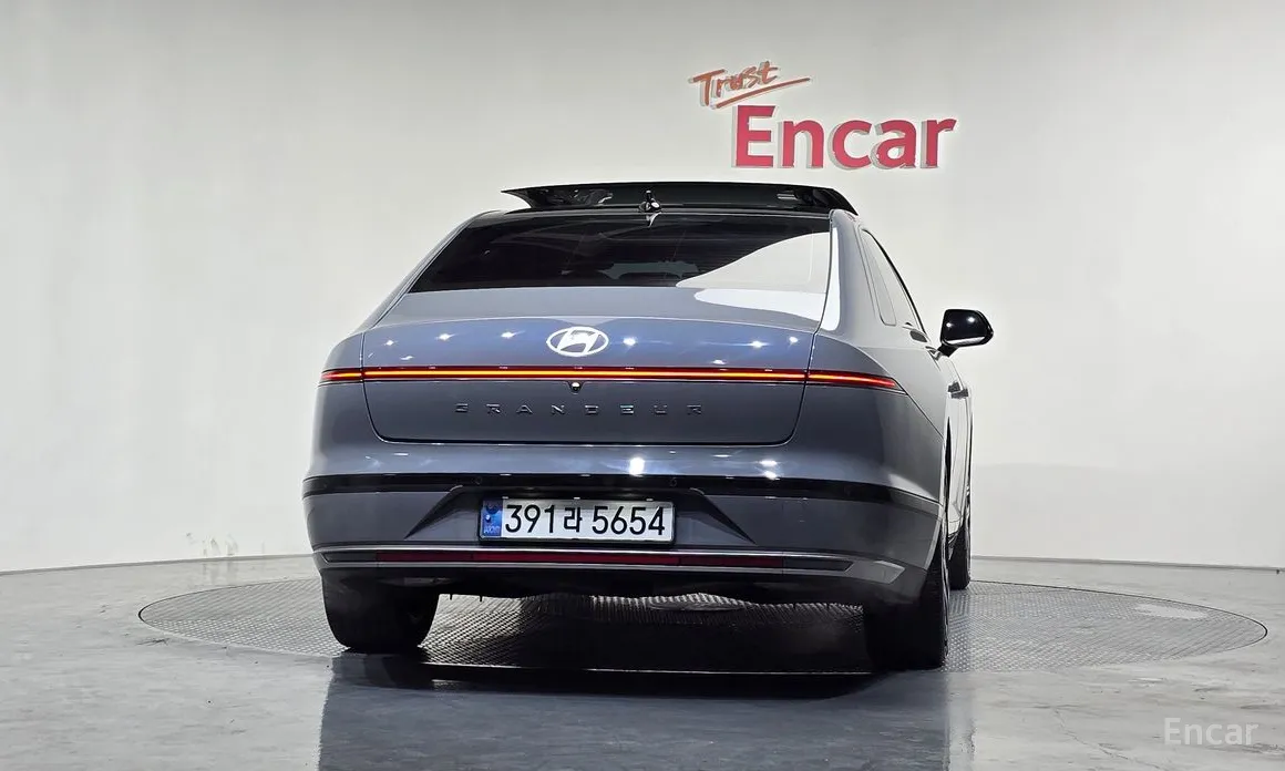 Фото 4 - Hyundai Grandeur