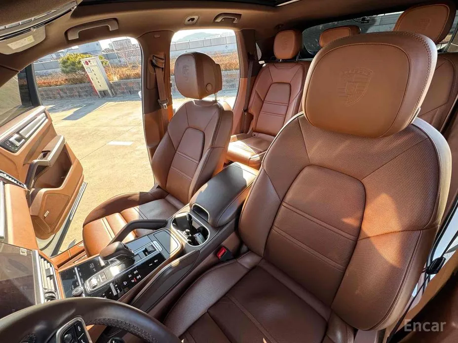 Фото 11 - Porsche Cayenne