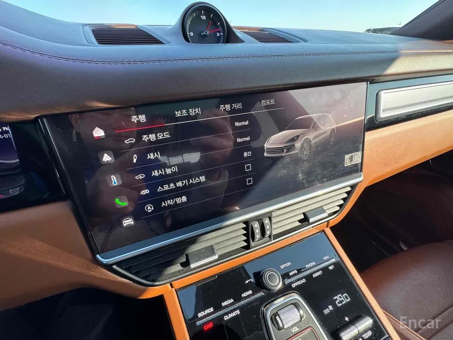 Фото 12 - Porsche Cayenne