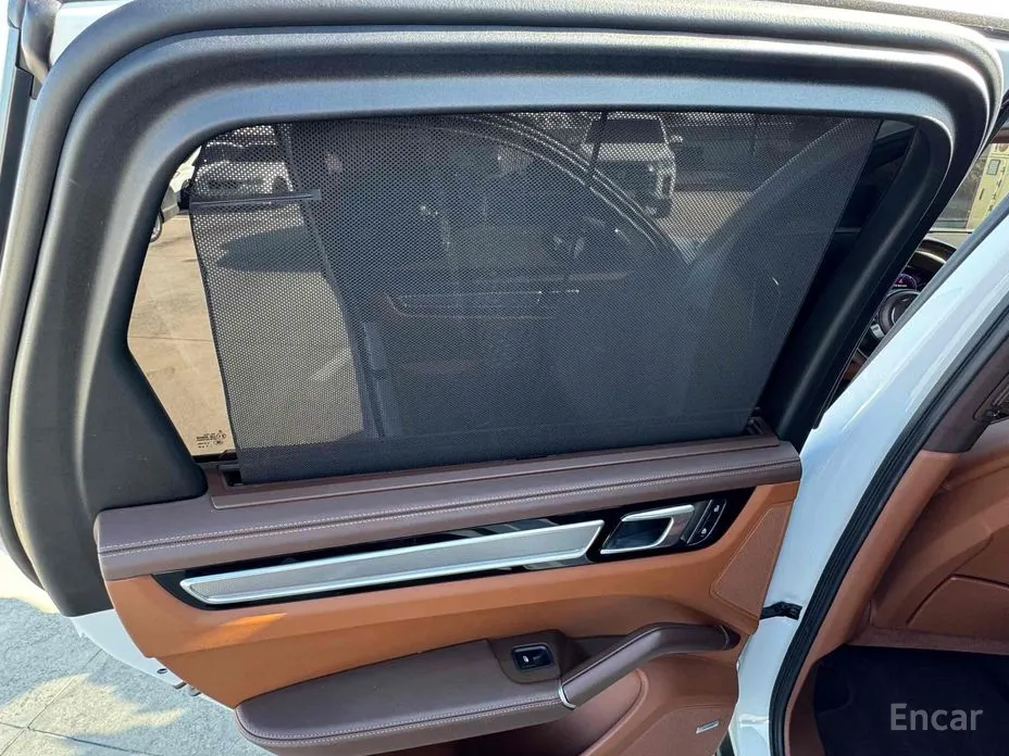 Фото 16 - Porsche Cayenne