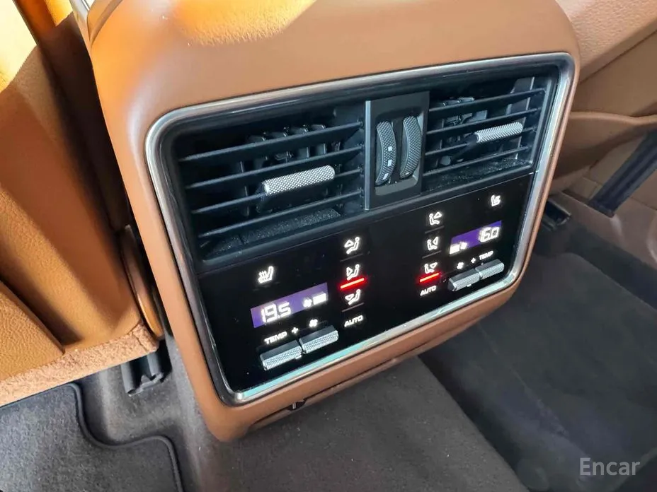 Фото 17 - Porsche Cayenne