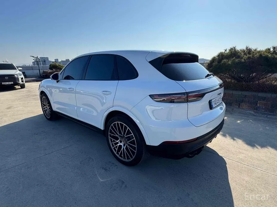 Фото 2 - Porsche Cayenne