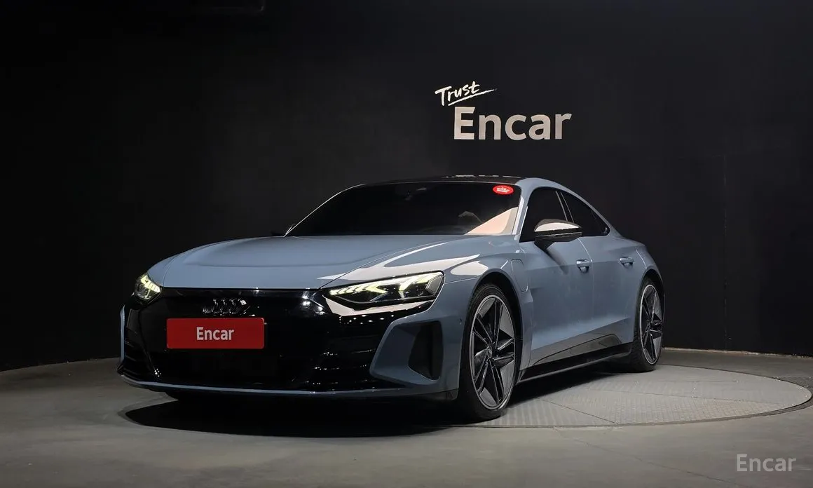 Фото 1 - Audi RS e-tron GT