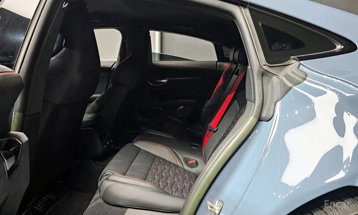 Фото 13 - Audi RS e-tron GT