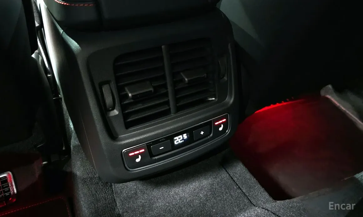 Фото 18 - Audi RS e-tron GT