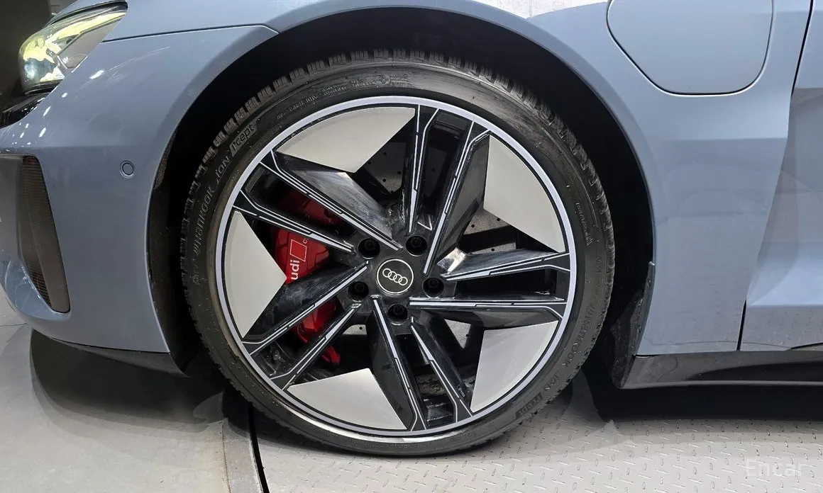 Фото 5 - Audi RS e-tron GT