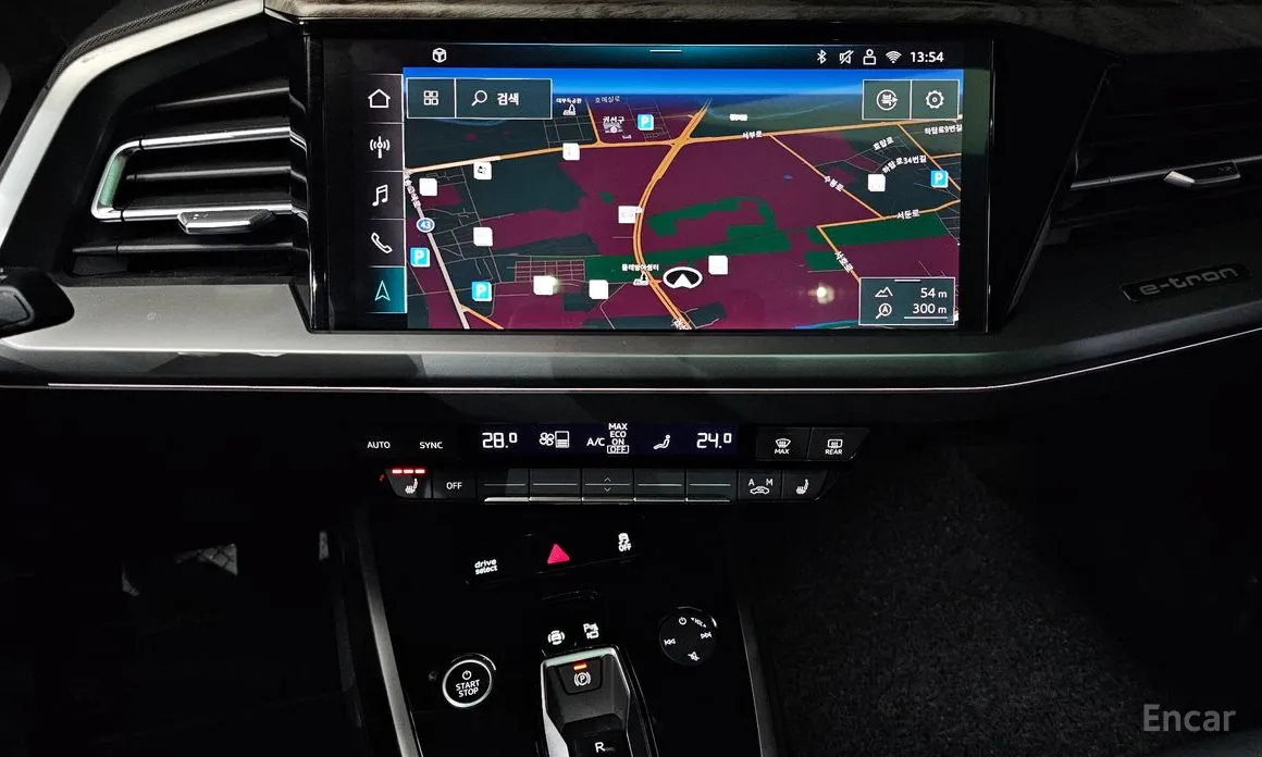 Фото 14 - Audi Q4 e-tron