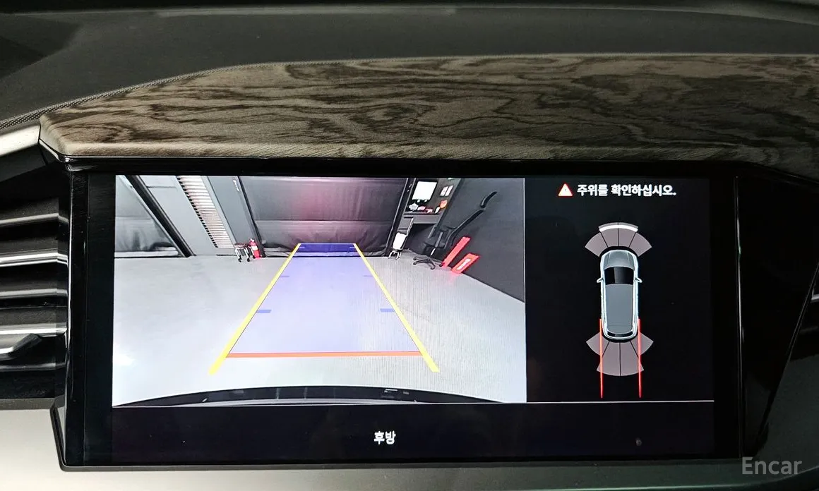 Фото 15 - Audi Q4 e-tron