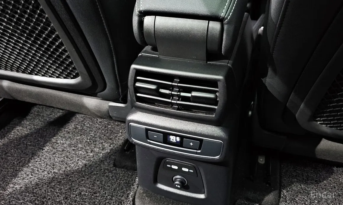 Фото 19 - Audi Q4 e-tron