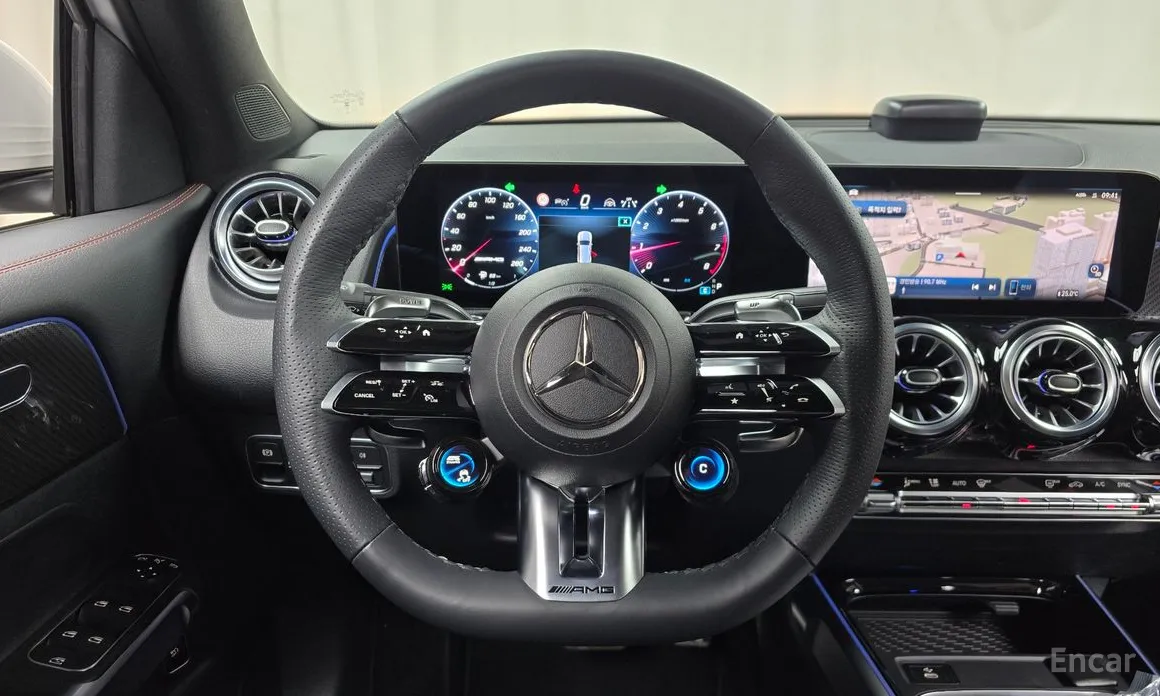 Фото 13 - Mercedes-Benz GLB-Class