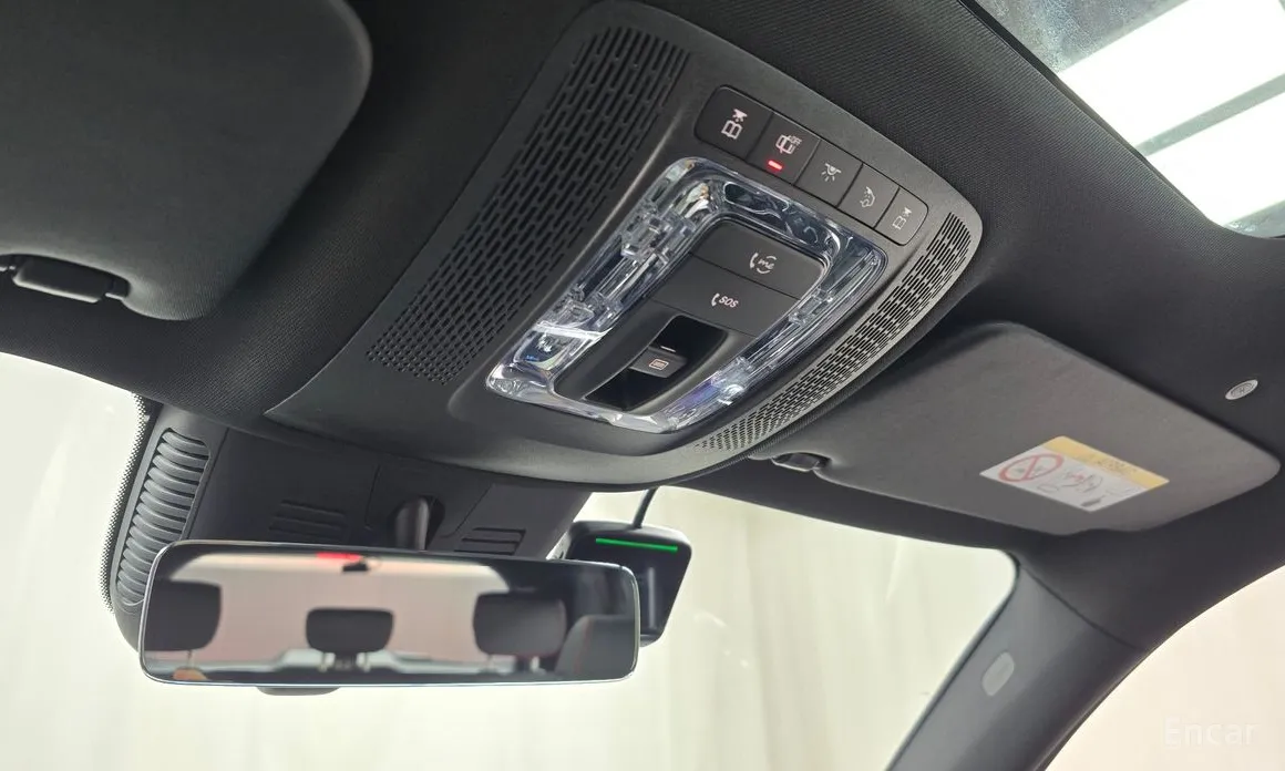 Фото 17 - Mercedes-Benz GLB-Class