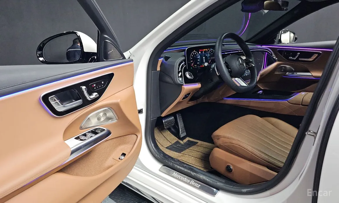 Фото 10 - Mercedes-Benz E-Class