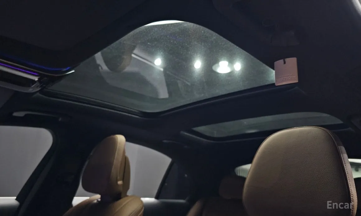 Фото 19 - Mercedes-Benz E-Class