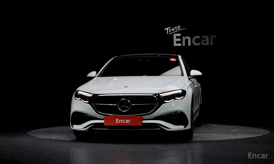 Фото 3 - Mercedes-Benz E-Class