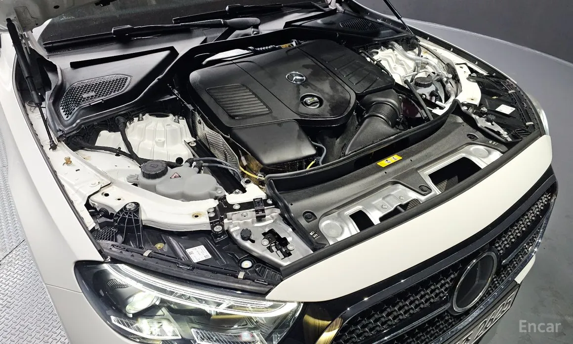 Фото 6 - Mercedes-Benz E-Class