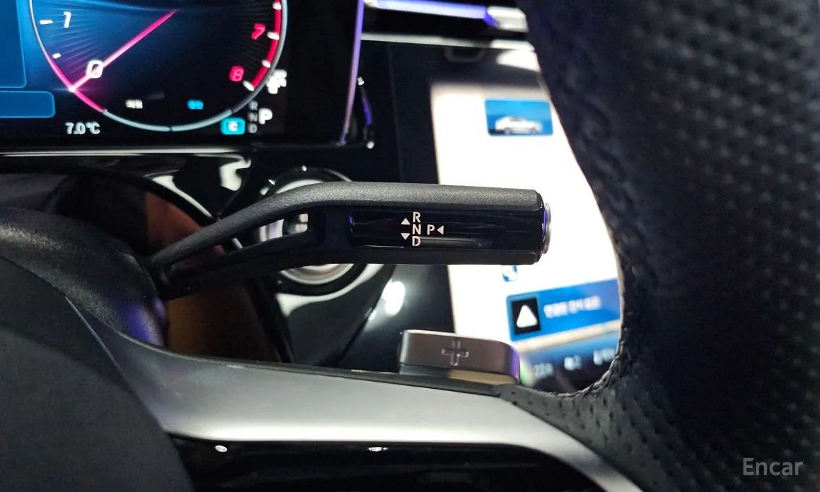 Фото 9 - Mercedes-Benz E-Class