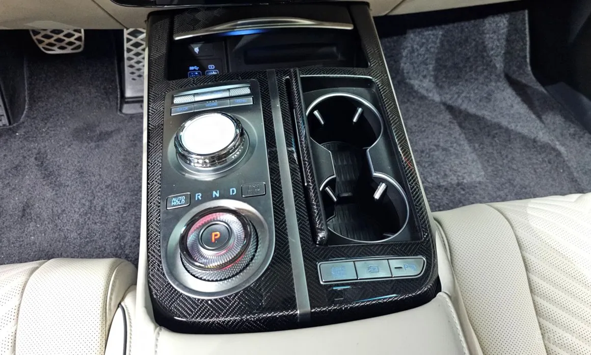 Фото 9 - Genesis G80