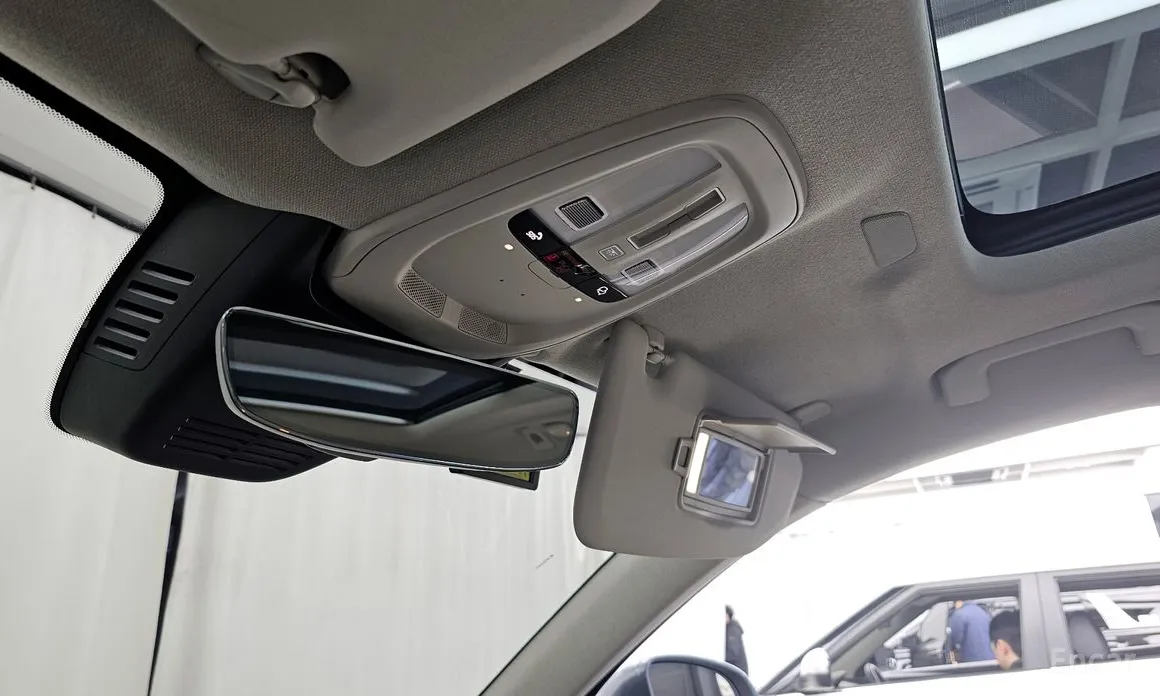 Фото 19 - Volvo XC40