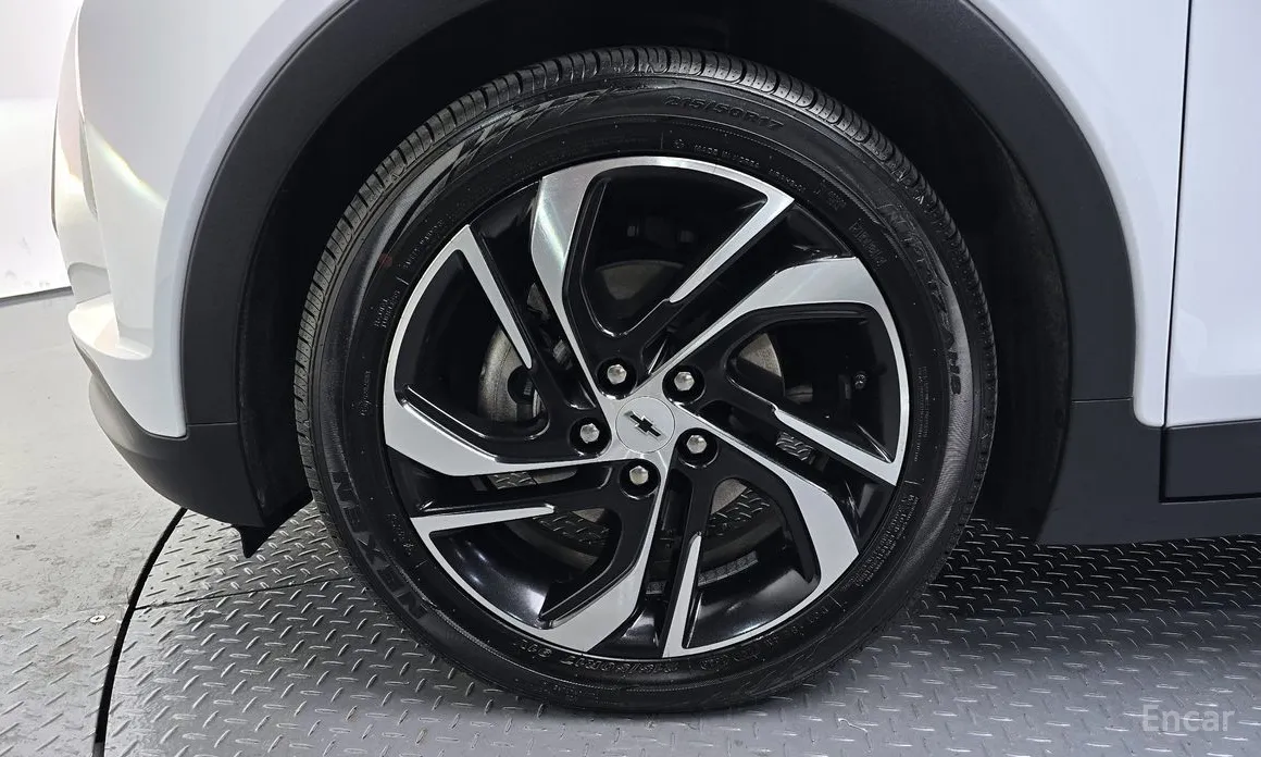 Фото 5 - Chevrolet Bolt EV