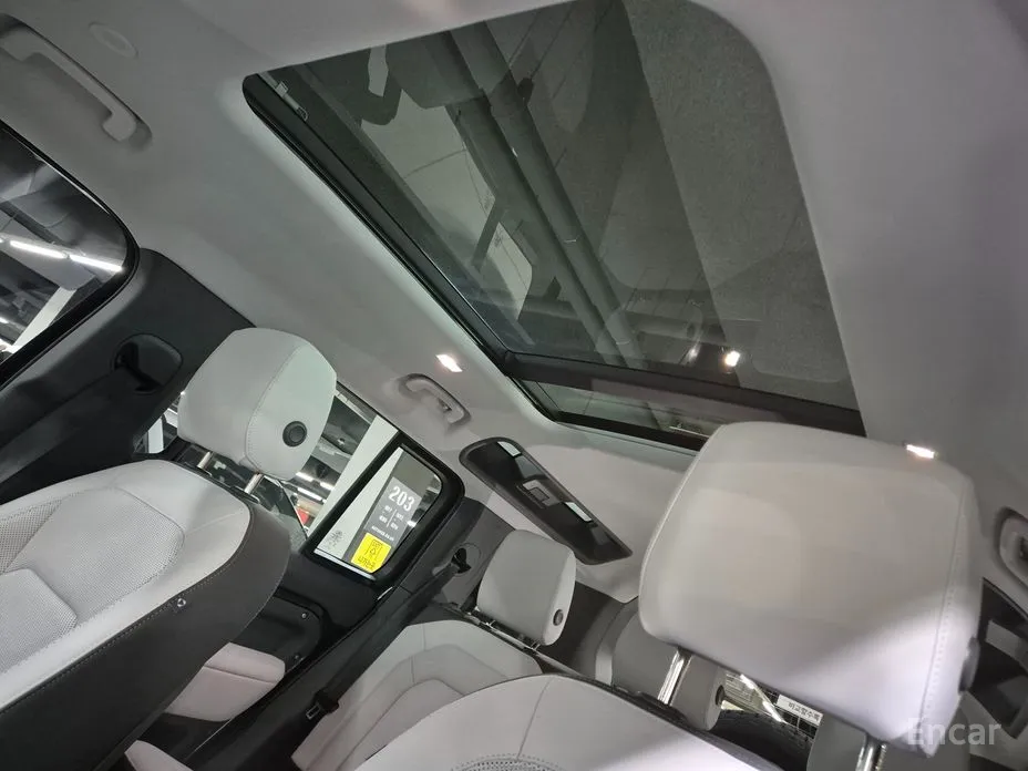 Фото 18 - Land Rover Defender