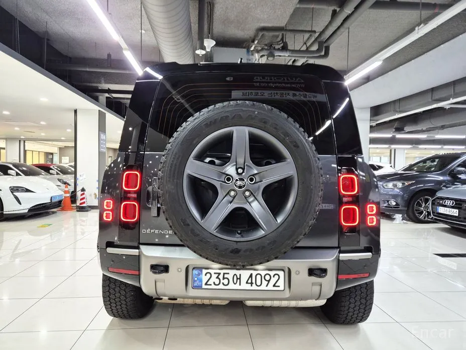 Фото 4 - Land Rover Defender