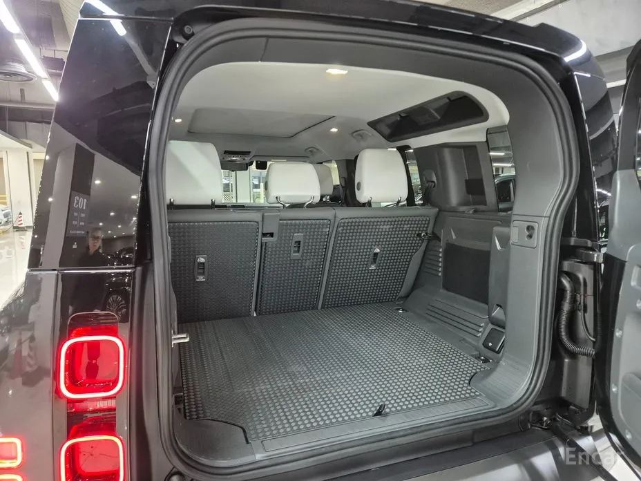 Фото 6 - Land Rover Defender