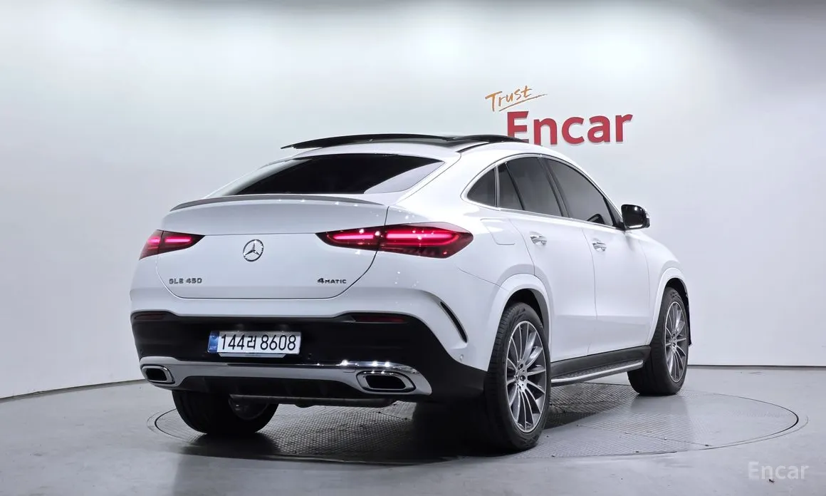 Фото 2 - Mercedes-Benz GLE-Class