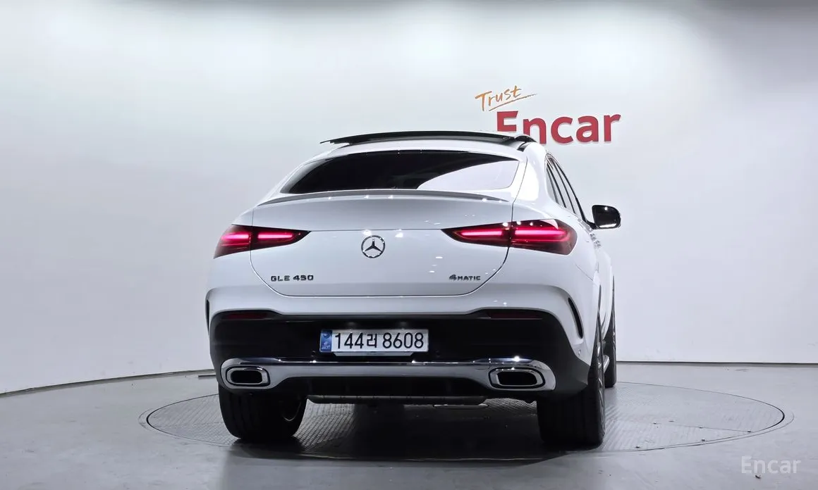 Фото 4 - Mercedes-Benz GLE-Class