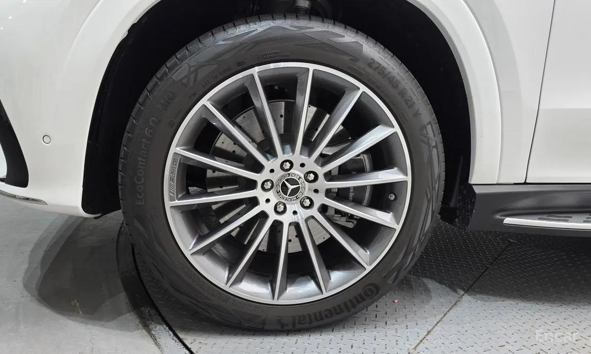 Фото 5 - Mercedes-Benz GLE-Class