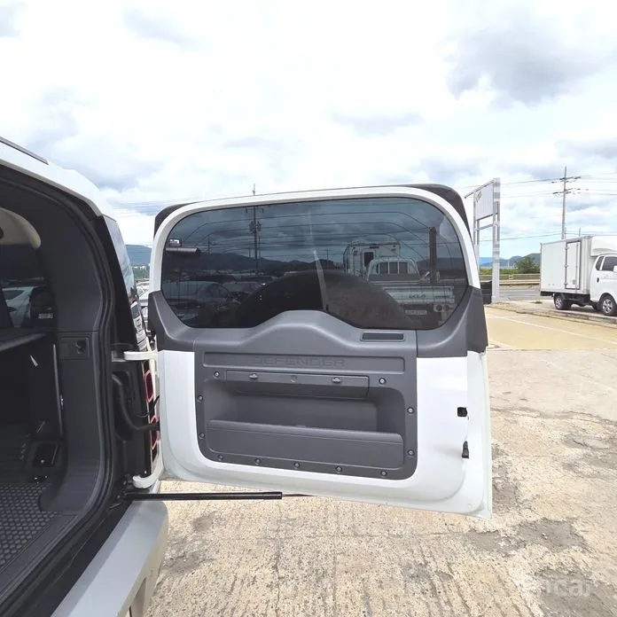 Фото 18 - Land Rover Defender