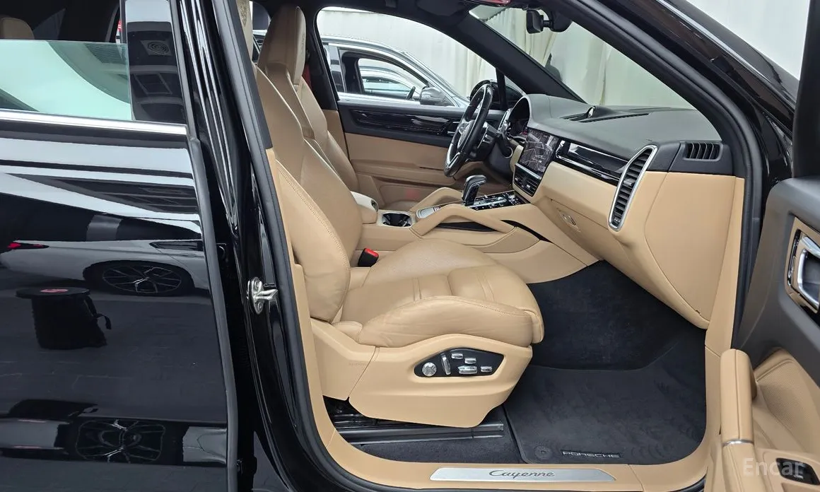 Фото 11 - Porsche Cayenne