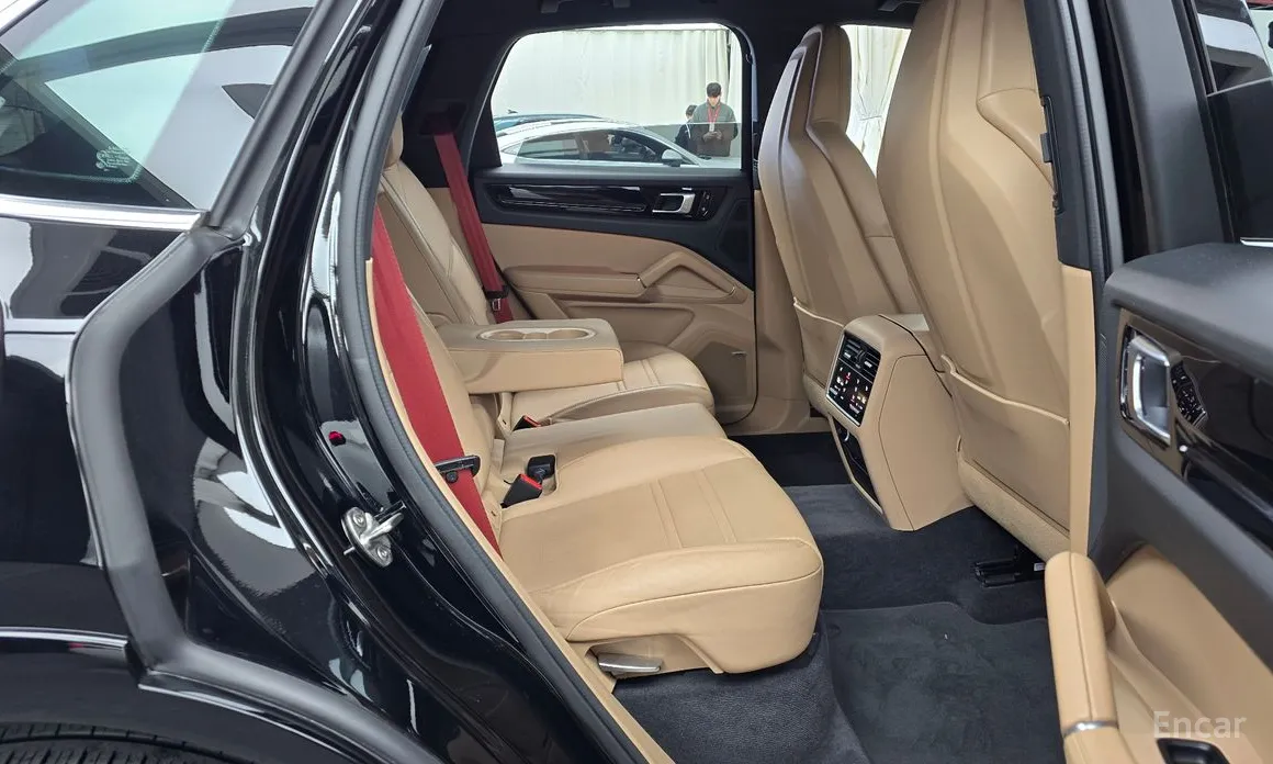 Фото 12 - Porsche Cayenne