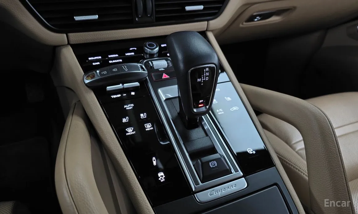 Фото 9 - Porsche Cayenne