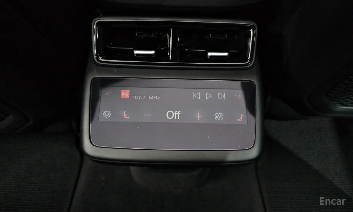 Фото 18 - Polestar 4