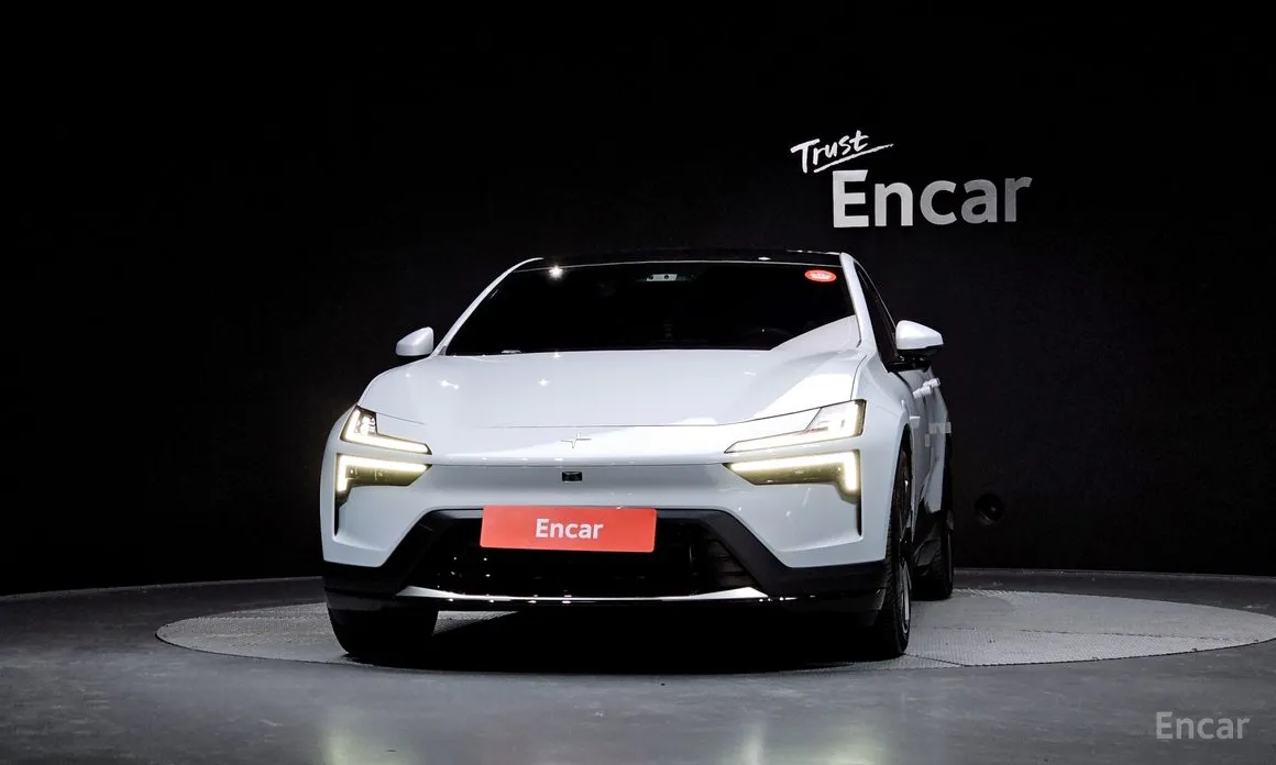 Фото 3 - Polestar 4