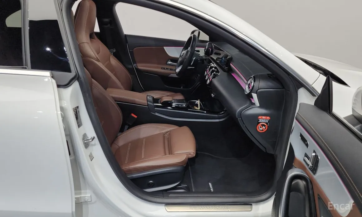 Фото 11 - Mercedes-Benz CLA-Class