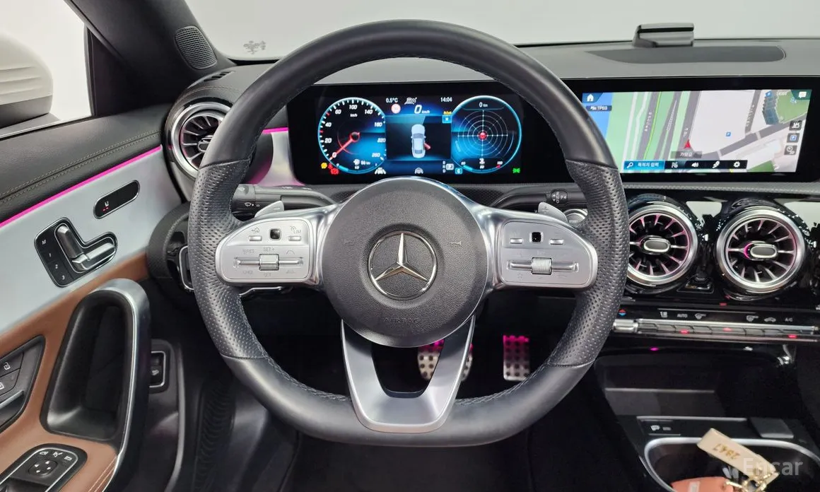 Фото 13 - Mercedes-Benz CLA-Class