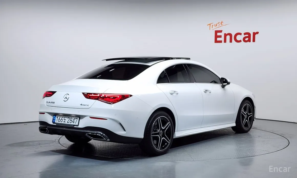 Фото 2 - Mercedes-Benz CLA-Class