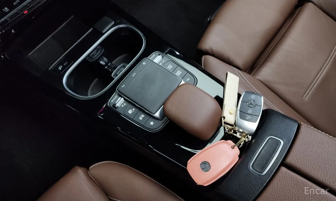 Фото 9 - Mercedes-Benz CLA-Class