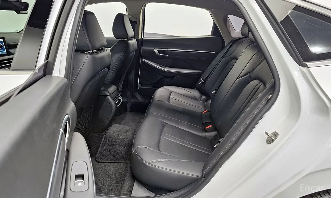 Фото 11 - Hyundai Sonata