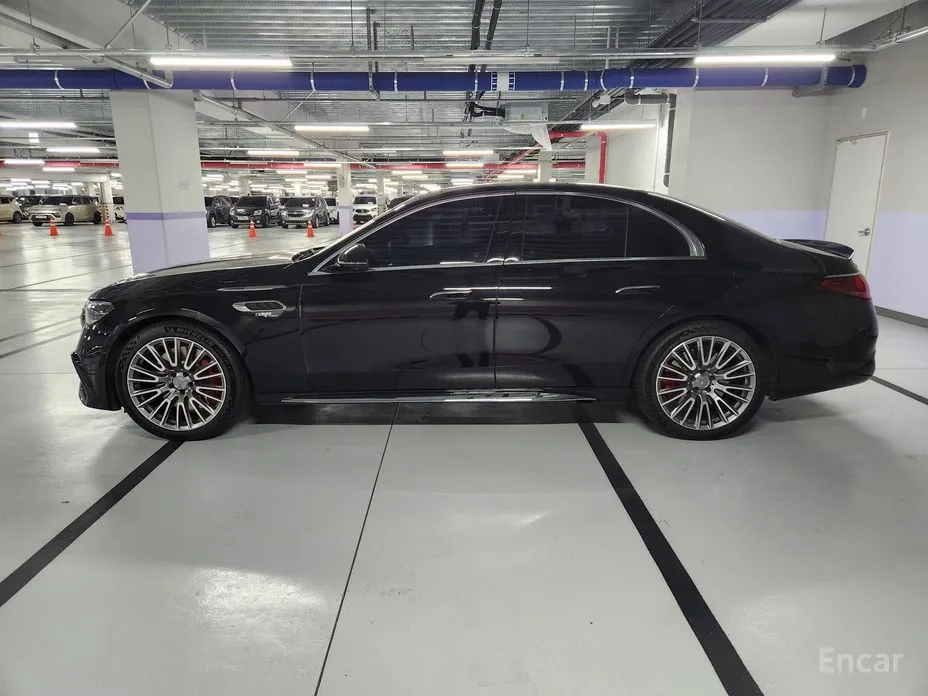 Фото 13 - Mercedes-Benz E-Class