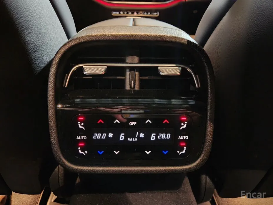 Фото 14 - Mercedes-Benz E-Class