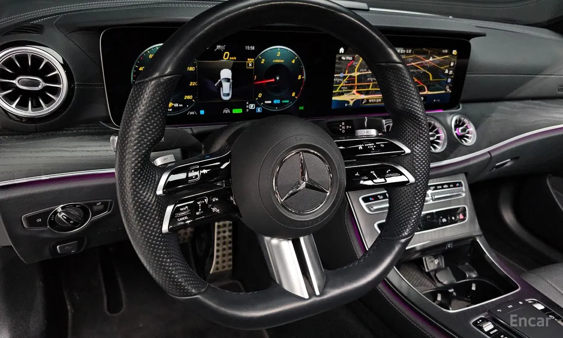 Фото 13 - Mercedes-Benz E-Class