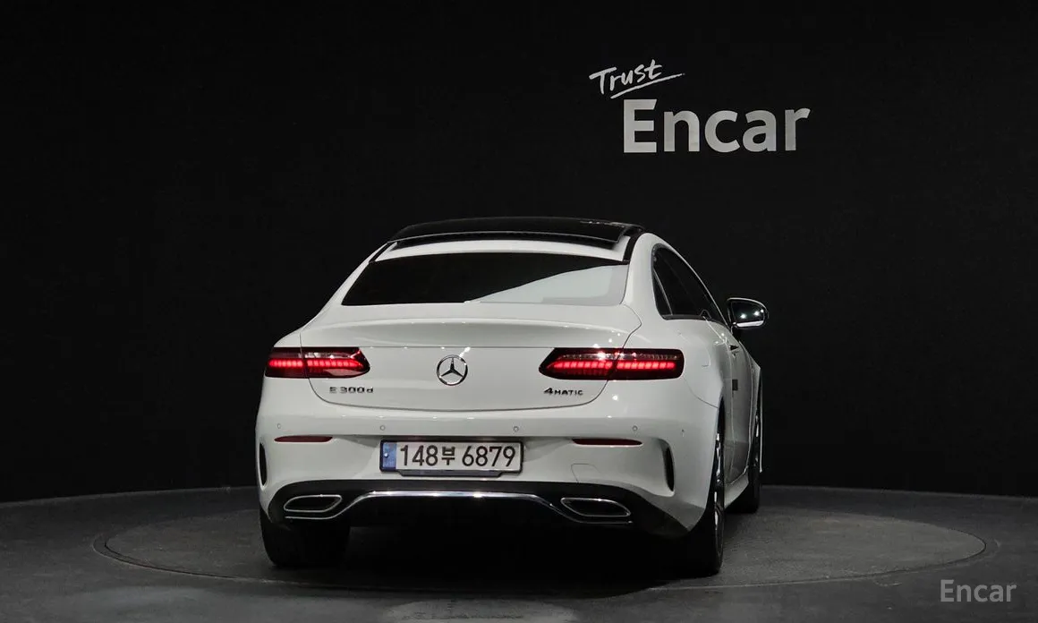 Фото 4 - Mercedes-Benz E-Class